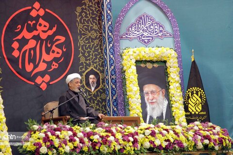 برگزاری آیین چهلم رهبر شهید در حرم مطهر حضرت معصومه(س)
