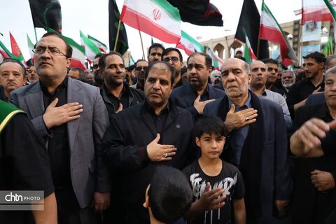 گرامیداشت اربعین رهبر انقلاب و شهدای جنگ رمضان در یزد