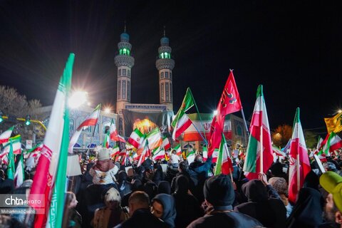 بازدید معاون استاندار اردبیل از موکب های سطح شهر اردبیل