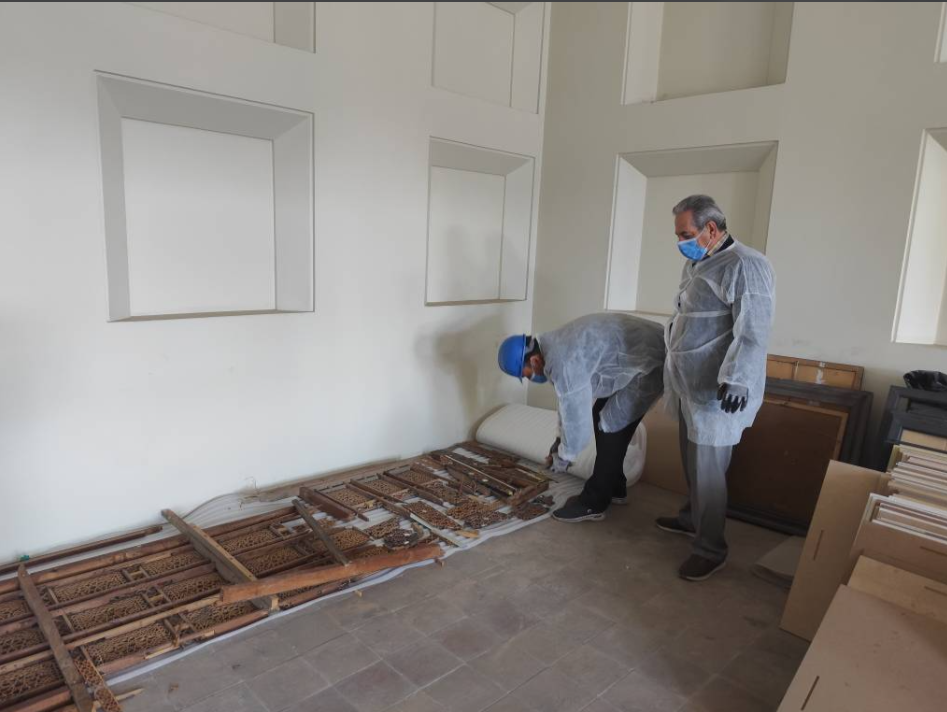 عملیات حفاظت اضطراری تزئینات ایوان تخت مرمر کاخ گلستان به پایان رسید