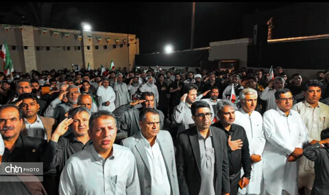 تجمع مردم بصیر و ولایتمدار بلوچ در محل اقامتگاه تاریخی قائدشهید امت در شهرستان ایرانشهر