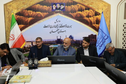 چهل‌ویکمین جلسه تنظیم بازار استان با محوریت چالش‌های بازار گردشگری و صنایع‌دستی اصفهان تشکیل شد