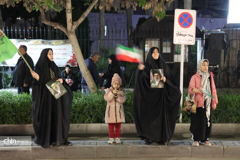 موکب هنرمندان صنایع دستی وتشکل های حرفه ای گردشگری  خراسان رضوی میزبانی زائران امام رضا (ع) در حماسه حضور شب اربعین امام شهید