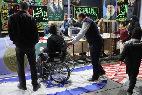 برپایی موکب اربعین امام شهید در حاشیه مجموعه فرهنگی تاریخی نادری مشهد