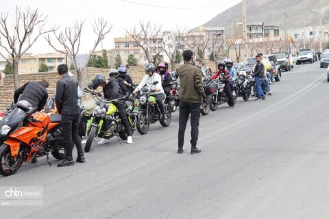 رژه‌ای خودرویی از کرج به سمت تهران با هدف اعلام حمایت از نظام و تأکید بر وحدت و انسجام ملی