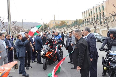 رژه‌ی خودرویی از البرز به سمت تهران با هدف بیعت با مقام معظم رهبری