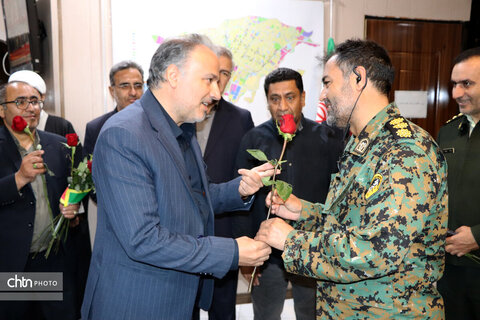 حضور گسترده مردم و همراهی جامعه میراث‌فرهنگی در اجتماع میدان شهید بجنورد