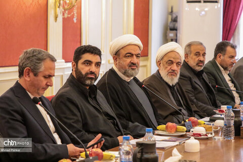 نشست مشترک صالحی‌امیری با اعضای کمیسیون فرهنگی مجلس شورای اسلامی