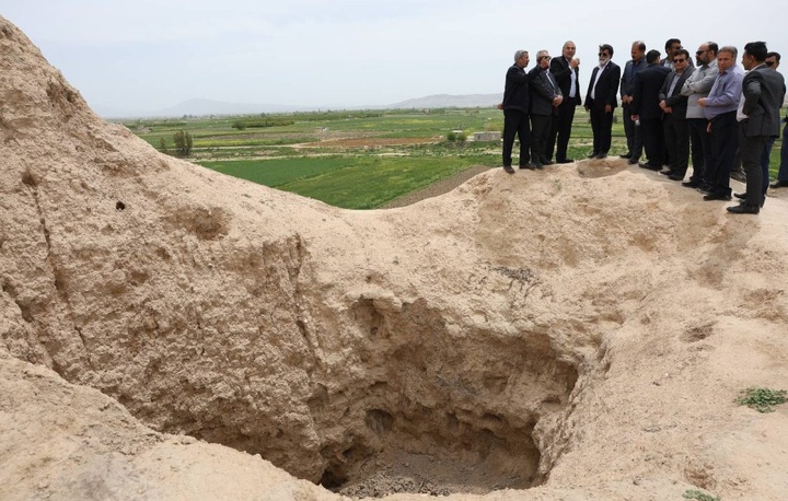 تدوین طرح جامع حفاظت و بازنگری در حریم تل ضحاک فسا