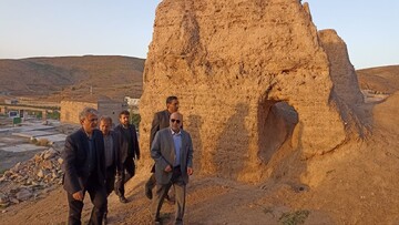 ده‌گردشی پایان هفته در سرچاهی تازیان/ تعهد سه‌جانبه مردم و مسئولان برای مرمت قلعه تاریخی سرچاهی تازیان در سال ۱۴۰۵