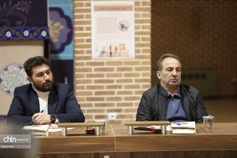 نشست میراث فرهنگی در سایه جنگ در اردبیل برگزار شد