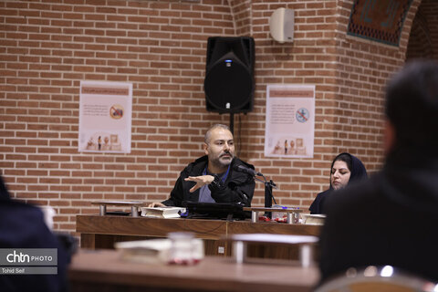 نشست میراث فرهنگی در سایه جنگ در اردبیل برگزار شد