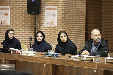 نشست میراث فرهنگی در سایه جنگ در اردبیل برگزار شد