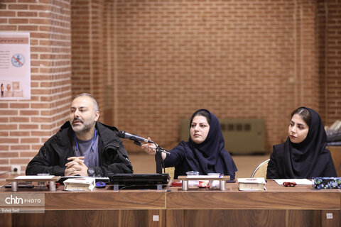 نشست میراث فرهنگی در سایه جنگ در اردبیل برگزار شد