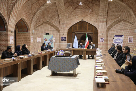نشست میراث فرهنگی در سایه جنگ در اردبیل برگزار شد