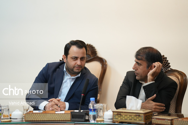 نشست مدیران بانک ها با وزیر میراث فرهنگی گردشگری و صنایع دستی