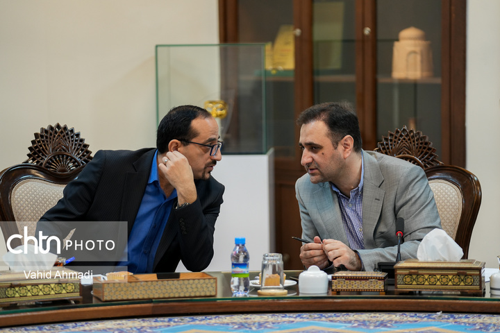 نشست مدیران بانک ها با وزیر میراث فرهنگی گردشگری و صنایع دستی