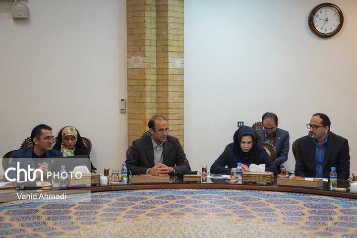 نشست مدیران بانک ها با وزیر میراث فرهنگی گردشگری و صنایع دستی