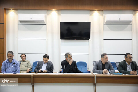 نشست مدیرکل میراث‌فرهنگی خوزستان با بانوان و کارکنان هم‌زمان با دهه کرامت