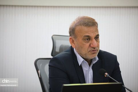 نشست مدیرکل میراث‌فرهنگی خوزستان با بانوان و کارکنان هم‌زمان با دهه کرامت