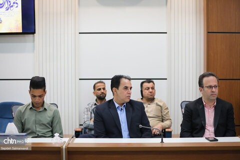 نشست مدیرکل میراث‌فرهنگی خوزستان با بانوان و کارکنان هم‌زمان با دهه کرامت