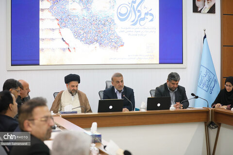 نشست مدیرکل میراث‌فرهنگی خوزستان با بانوان و کارکنان هم‌زمان با دهه کرامت