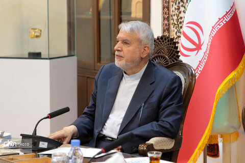 نشست مشترک وزرای میراث فرهنگی و اقتصاد