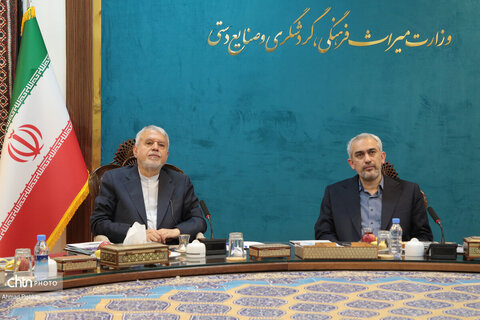 نشست مشترک وزرای میراث فرهنگی و اقتصاد