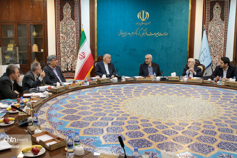 نشست مشترک وزرای میراث فرهنگی و اقتصاد