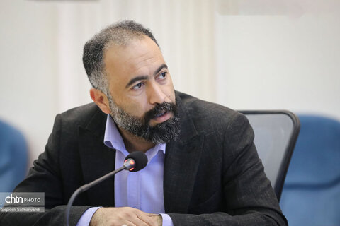 نشست مدیرکل با فعالان و انجمن‌های مردم‌ نهاد میراث‌فرهنگی‌، گردشگری و صنایع‌دستی خوزستان