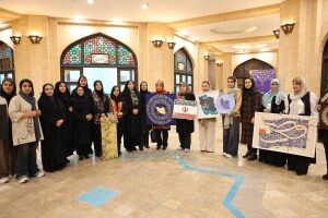 پویش «دختران هنرمند پارس؛ به عشق وطن» در بازار هنر شیراز برگزار شد