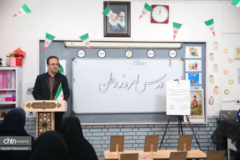 روز بناهای تاریخی در اهواز با ادای احترام به شهدای مدرسه میناب