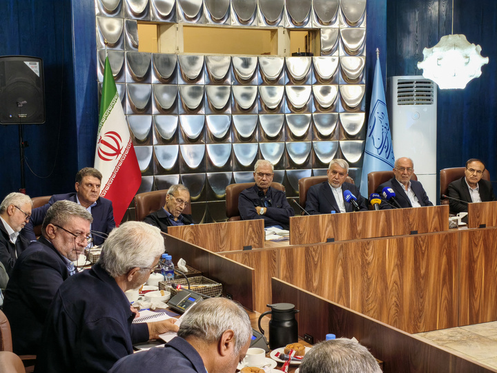 سی‌وسومین نشست شورای راهبردی وزارت میراث‌فرهنگی، گردشگری و صنایع‌دستی برگزار شد/ تمرکز بر مرمت فوری بناهای آسیب‌دیده در جنگ رمضان و ارزیابی سفرهای نوروزی