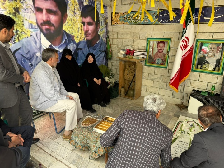 حضور مشاور وزیر میراث‌فرهنگی بر مزار سپهبد شهید پاکپور؛ تجدید میثاق با فرهنگ ایثار و استمرار گفتمان شهادت