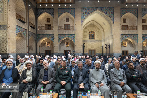 قرآن نفیس خطی با تقریظ رهبر شهید انقلاب در حرم رضوی رونمایی شد