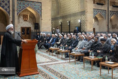 قرآن نفیس خطی با تقریظ رهبر شهید انقلاب در حرم رضوی رونمایی شد