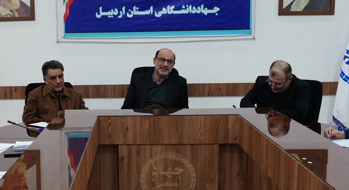 لزوم عملیاتی کردن سند جامع گردشگری استان اردبیل/ برنامه‌ریزی برای آموزش فعالان حوزه گردشگری در همکاری با جهاد دانشگاهی