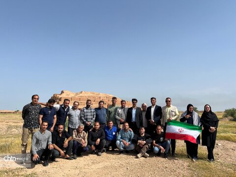 استادکاران و مرمت‌گران پایگاه میراث جهانی چغازنبیل و هفت‌تپه تجلیل شدند