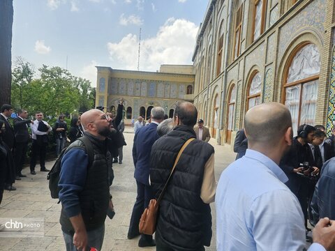 بازدید سفرا از بناهای بی دفاع
