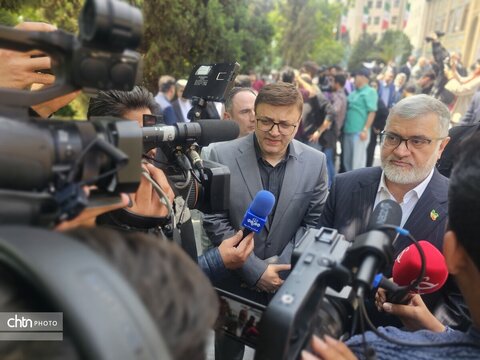 بازدید سفرا از بناهای بی دفاع