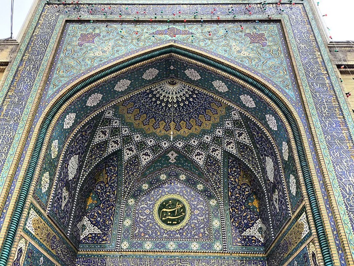 تاکید مدیرکل اوقاف استان زنجان بر اجرای معماری اسلامی در حسینیه اعظم