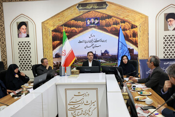 برگزاری جلسه رونق‌بخشی بازار گردشگری استان اصفهان در دوران پساجنگ