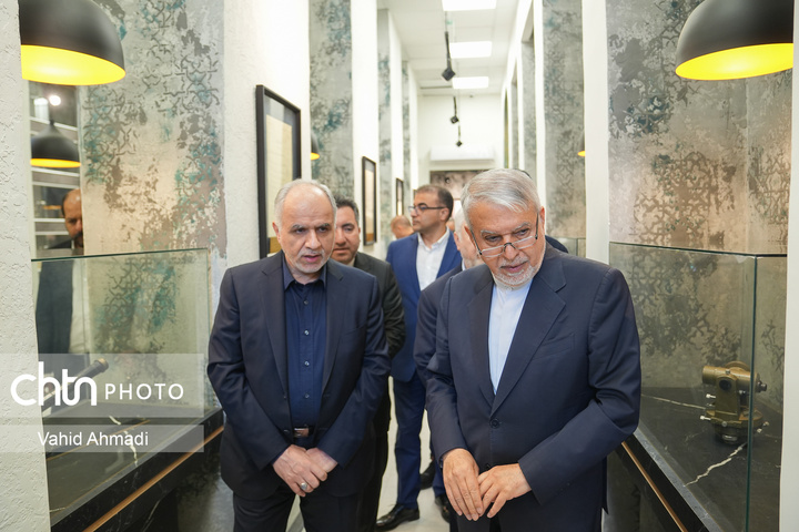 آیین اهدای سند مالکیت کاخ گلستان