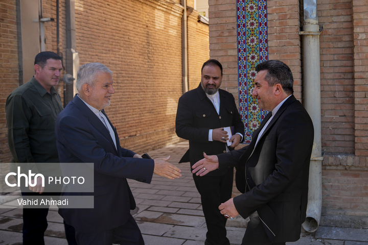 آیین اهدای سند مالکیت کاخ گلستان