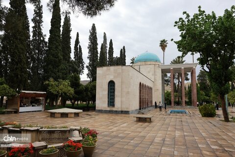 آئین گلباران آرامگان سعدی شیرازی