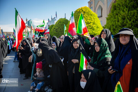 اجتماع دختران و بانوان جان‌فدای اصفهانی در مجموعه جهانی میدان امام(ره)