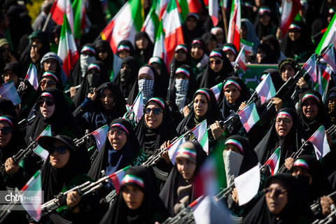 اجتماع دختران و بانوان جان‌فدای اصفهانی در مجموعه جهانی میدان امام(ره)