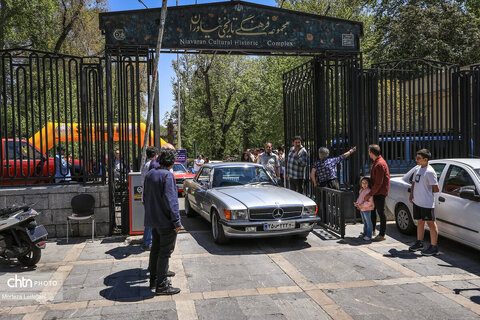 رالی‌تور و گردهمایی خودروهای تاریخی در محکومیت تجاوز به میراث فرهنگی و تاریخی ایران