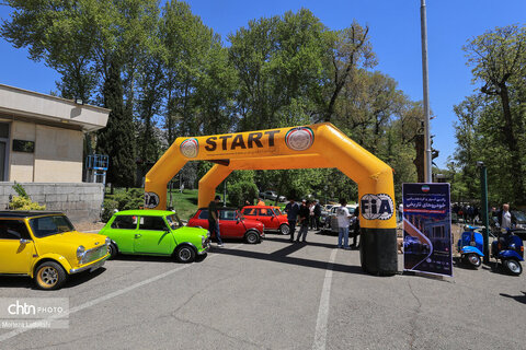 رالی‌تور و گردهمایی خودروهای تاریخی در محکومیت تجاوز به میراث فرهنگی و تاریخی ایران