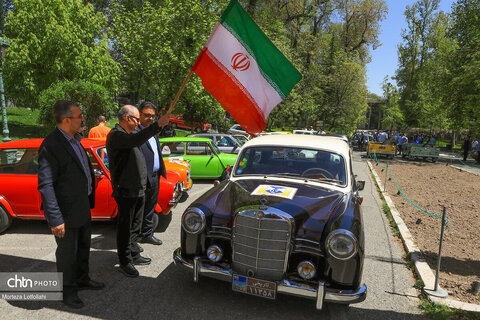 رالی‌تور و گردهمایی خودروهای تاریخی در محکومیت تجاوز به میراث فرهنگی و تاریخی ایران